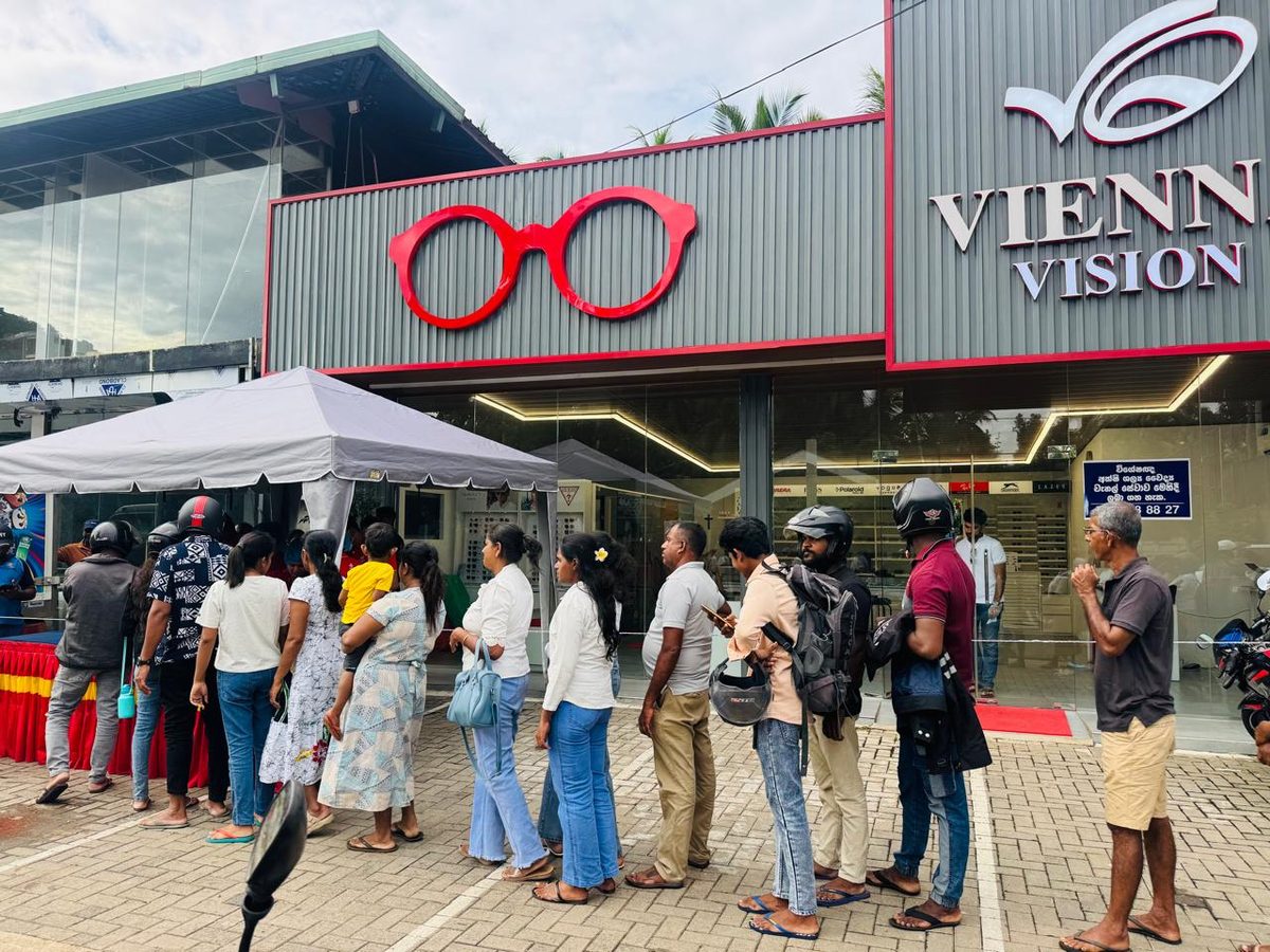 Vienna Vision community event outside a branch